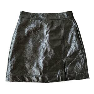 Aritzia Wilfred Faux Leather Black Crinkle Skirt, Women's Size 00